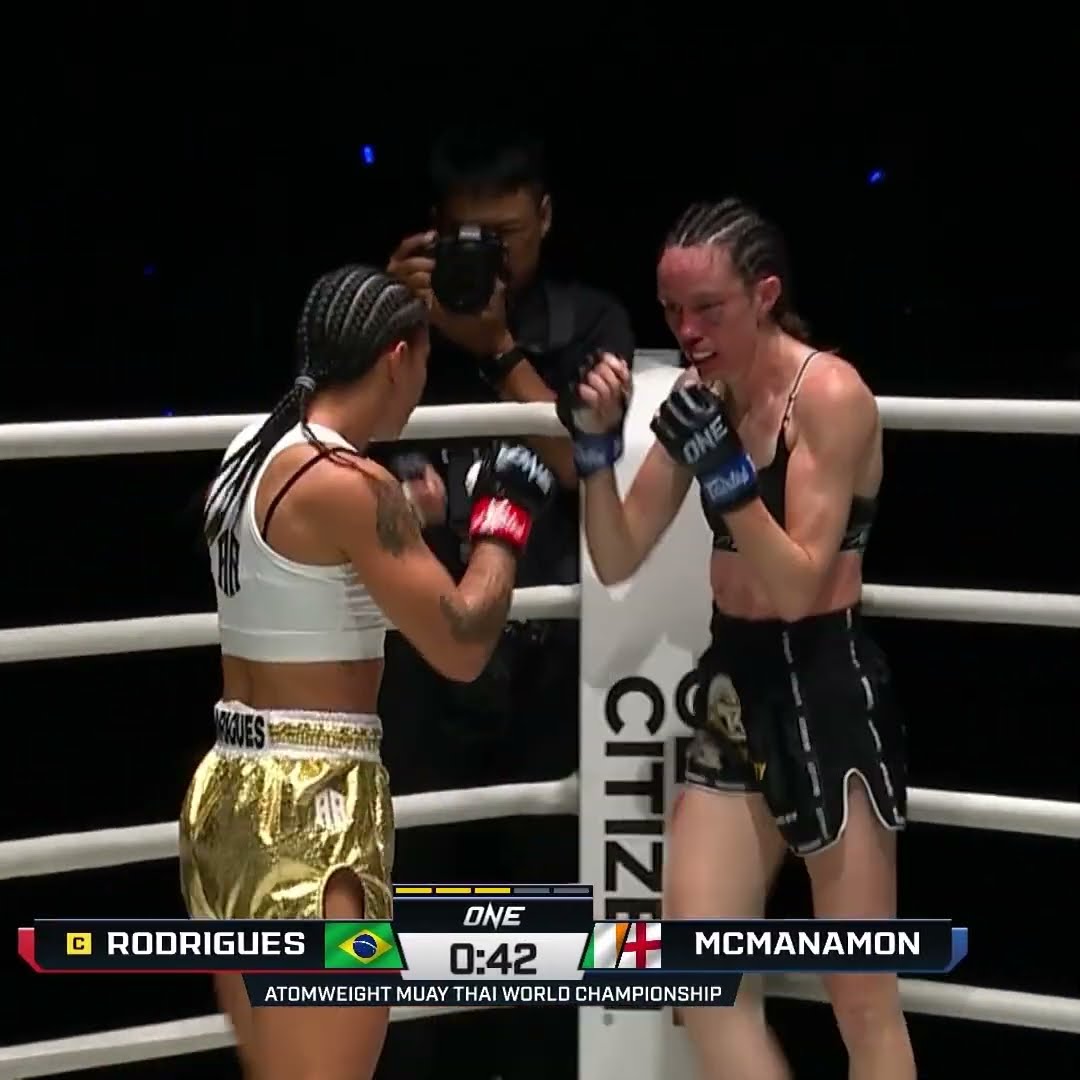 Allycia Hellen Rodrigues retains the ONE Women's Atomweight Muay Thai World Championship! ?