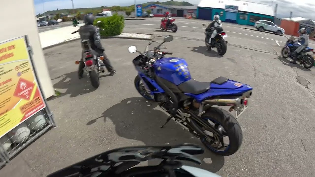 Navigating Group Rides: Etiquette and Safety for the Open Road