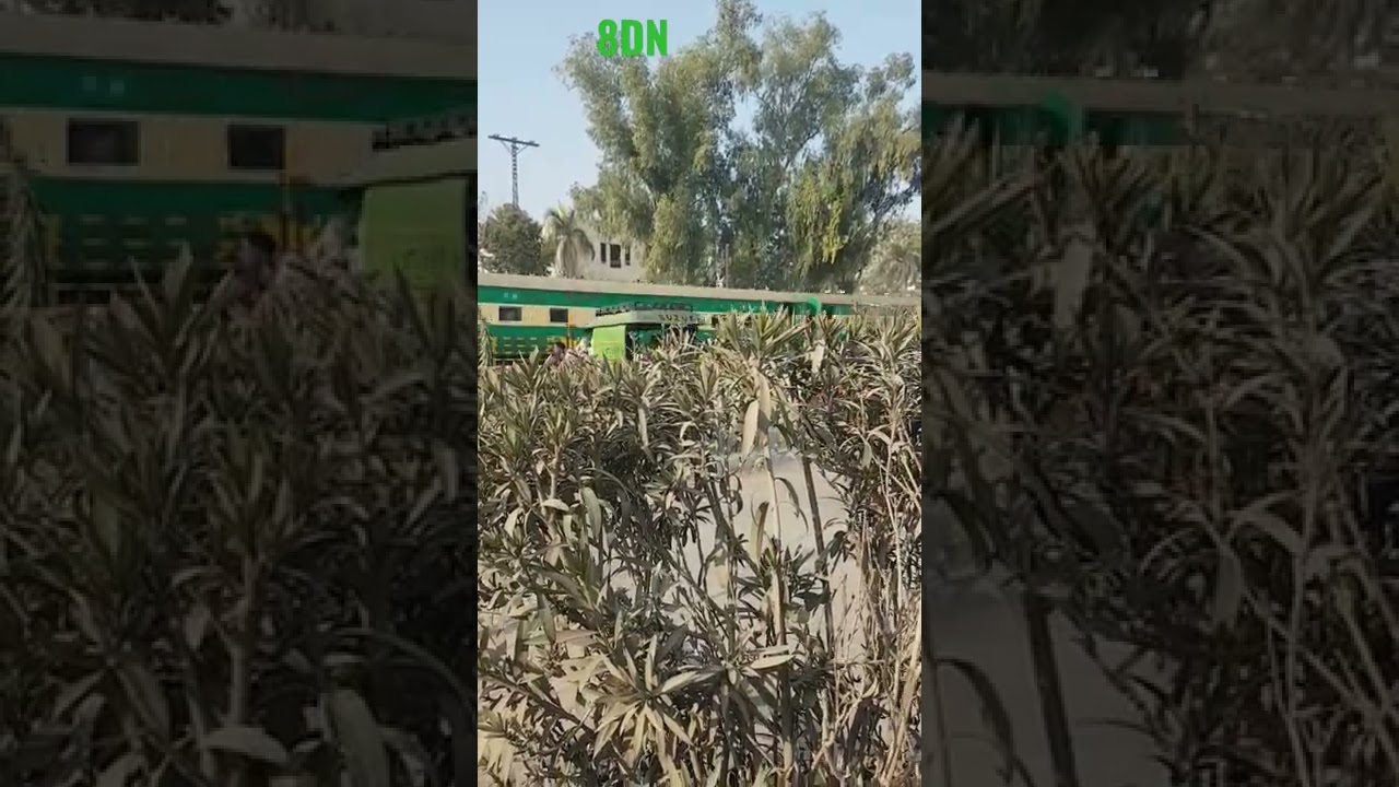 TEZGAM 8DN Fastest Train Rail pakistan Railways