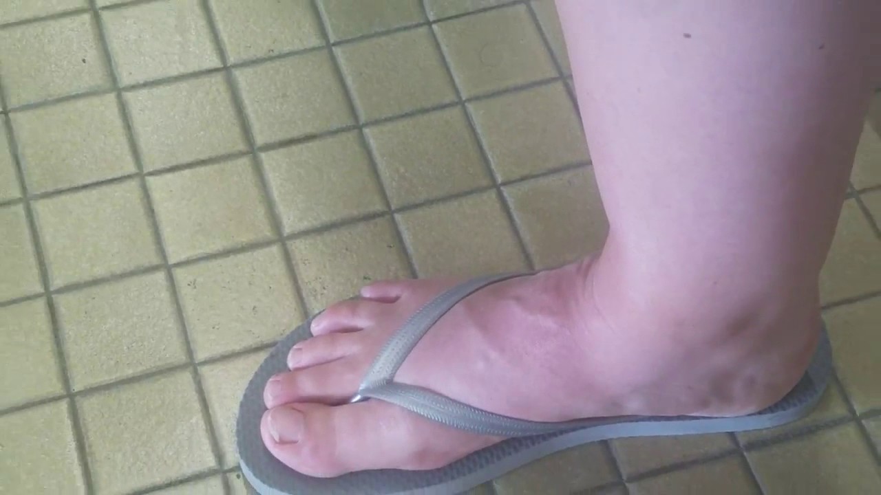 White Milf Feet & Milf Toes - Foot Porn & Foot worship For Mature foot