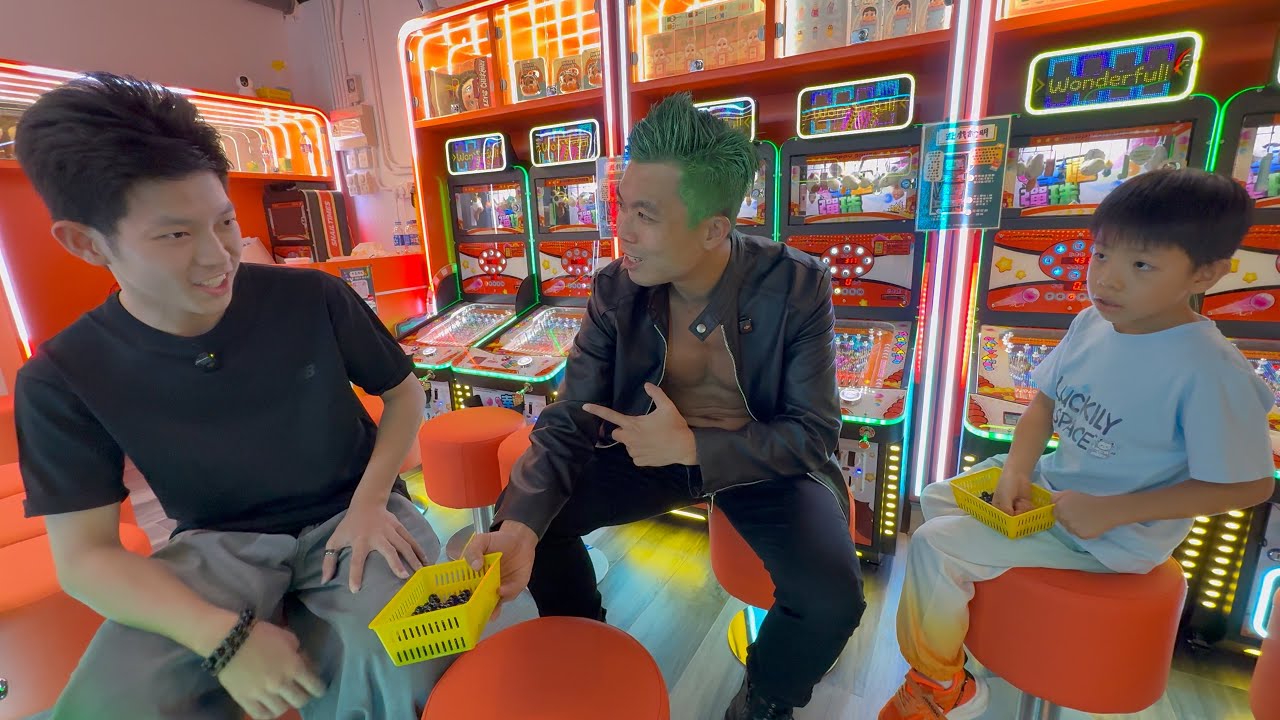 九龍城廣場幸運彈珠做part-time店長，撞到YouTube界名人Ming仔細路👦？？？ #彈珠台 #ming仔 