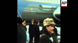 SYND 28-3-74 KISSINGER LEAVES