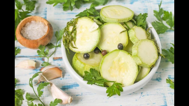 ОЧЕНЬ ВКУСНАЯ  ЗАГОТОВКА ИЗ КАБАЧКОВ НА ЗИМУ. ЕЕ МОЖНО ГОТОВИТЬ КРУГЛЫЙ ГОД. \MARINATED ZUCCHINI\