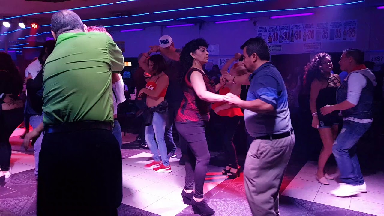 cumbia guapachosa Bar Internacional