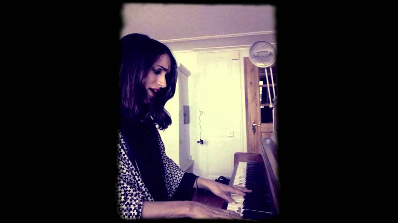 Lea Lu - Spain (acoustic) adlı videoyu YouTube'da izle Lea Lu - Spain (acoustic) adlı videoyu YouTube'da izle