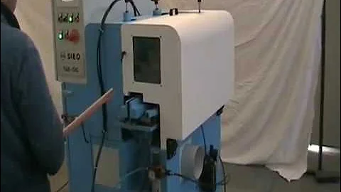 UNIVERSELLE AUTOMATISCHE RUNDSTABFRÄSMASCHINE typ "TAUS 2 1/2 cnc"