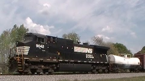 Train 140 Horn Show 3-28-12.mpg