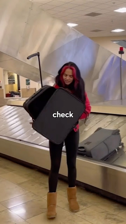 This is the best travel backpack for female travelers 😍 #travelhack #travel #vacations #traveler
