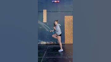 Surprise ending 😎 #loop #shorts #jumprope #jumpropetips #shuffle #shuffledance #toriboggs #tutorial