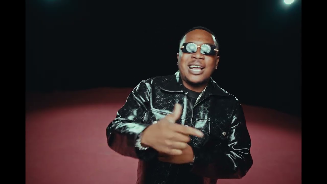 Watch Baggio- OGNA (Clip Officiel) on YouTube Watch Baggio- OGNA (Clip Officiel) on YouTube