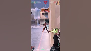 SOVA 1V3 PANIC ATTACK FOR ENEMY #valorant #live #shortvideo #shorts #gaming #sovagameplay