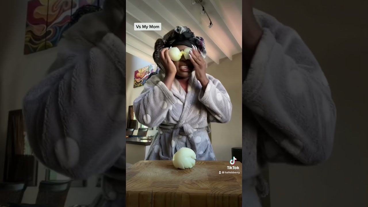 How My Mom Chops Onions