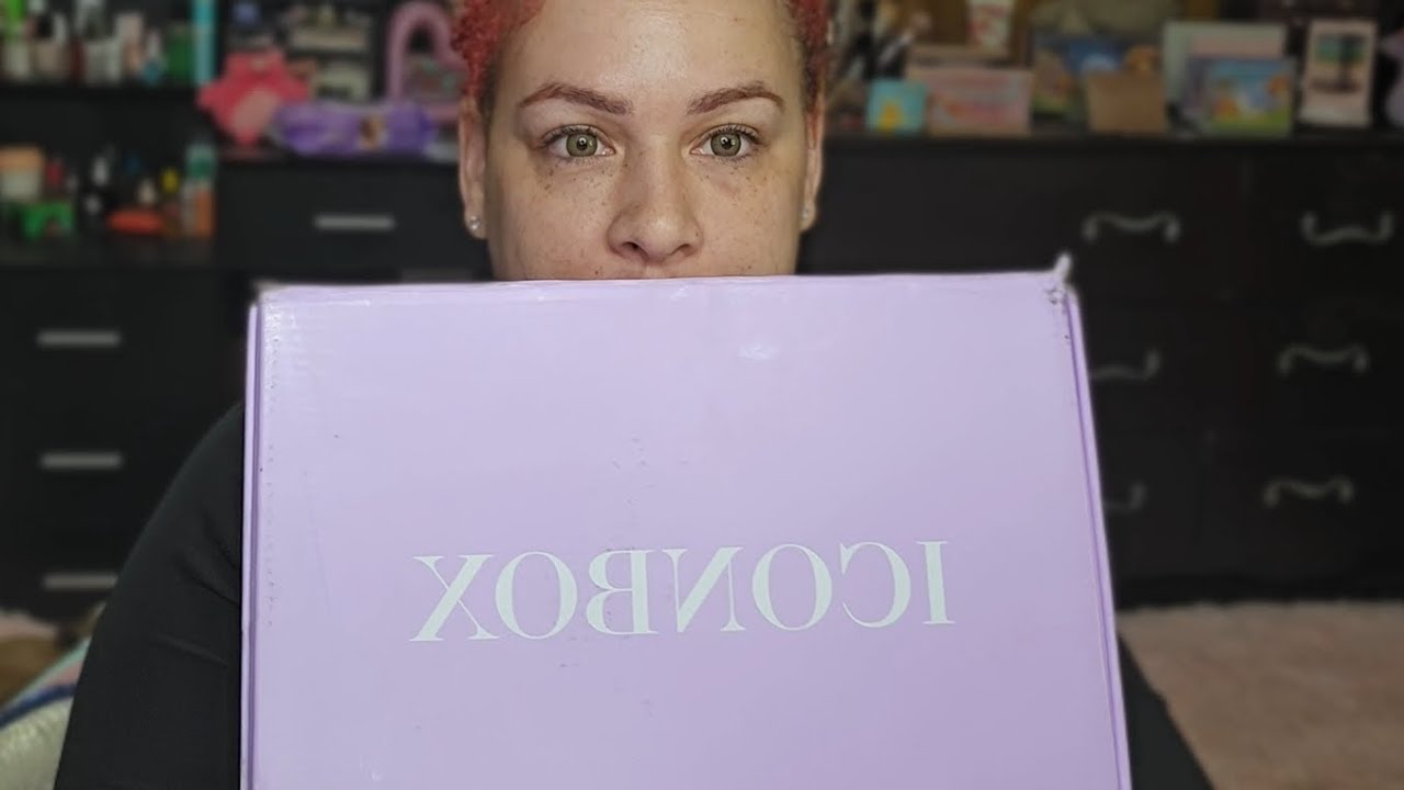 Iconbox August unboxing by ipsy - YouTube