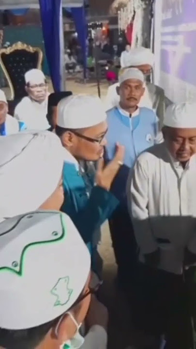 RKH. Fakhrillah Aschal #ulama #kyai #ahbabulmustofabangkalan #santri #guru #santrisidogiri #semua