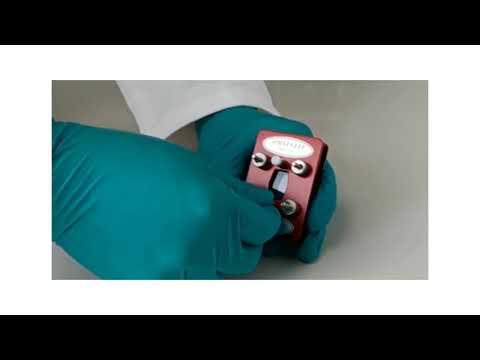 How to fill an Omni-Cell - video from Specac