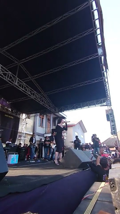 irlanda feat difarina indra live in gogik