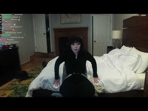 Minx showed us her feet