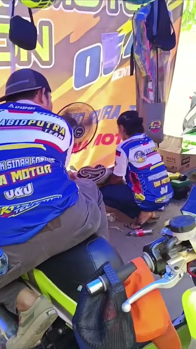 Devan Bunda Dan Kakak Di suasana Pedox Cilegon Road race