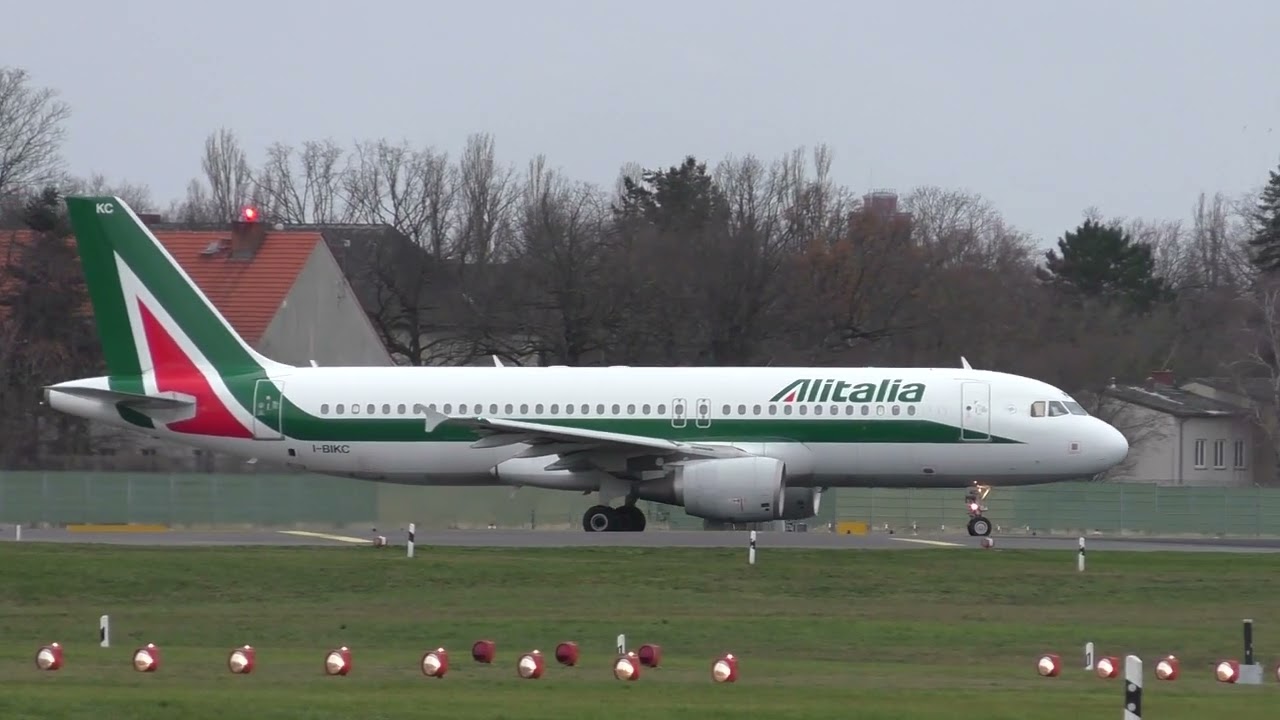 Throwback! Alitalia Società Aerea Italiana Airbus A320-214 I-BIKC Takeoff at Berlin Tegel Airport