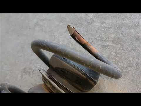 volkswagen-golf-mk4-front-strut-removal-and-install