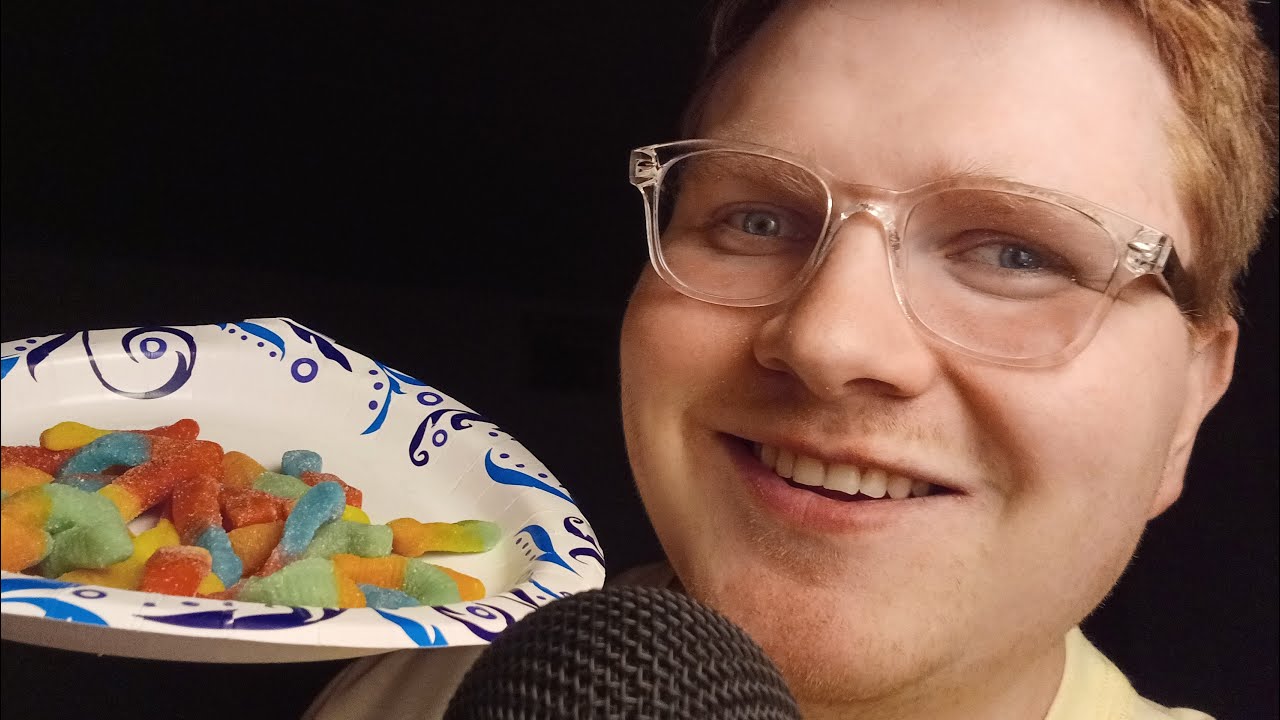 [ASMR] Chewing and Eating Gummy Worms - YouTube