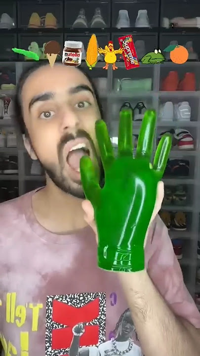 Food ASMR Eating a sh34 Hand gummy and other snacks!