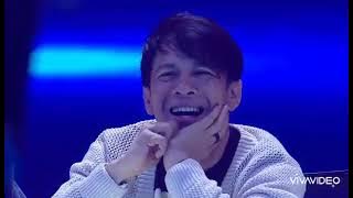 PENAMPILAN JETJE MEMUKAU SATU STUDION-LAMPU MERAH 2024