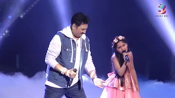 Kumar Sanu Sings With A Young Contestant On The Sets Of 'Dil Hai Hindustani'