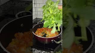 YUMURTALI semizotu kavurması. #kitchen #pratiktarifler #shortvideo
