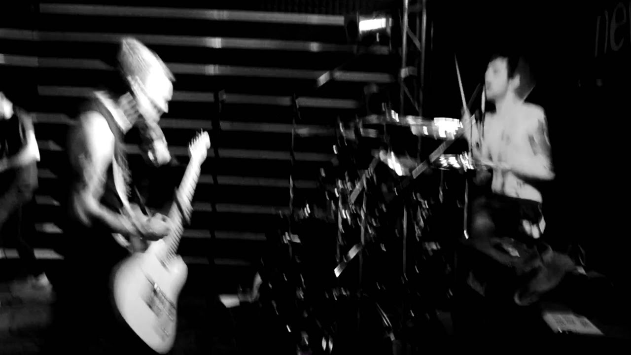 Lee from Gallows @ New Age Treviso  (HD)