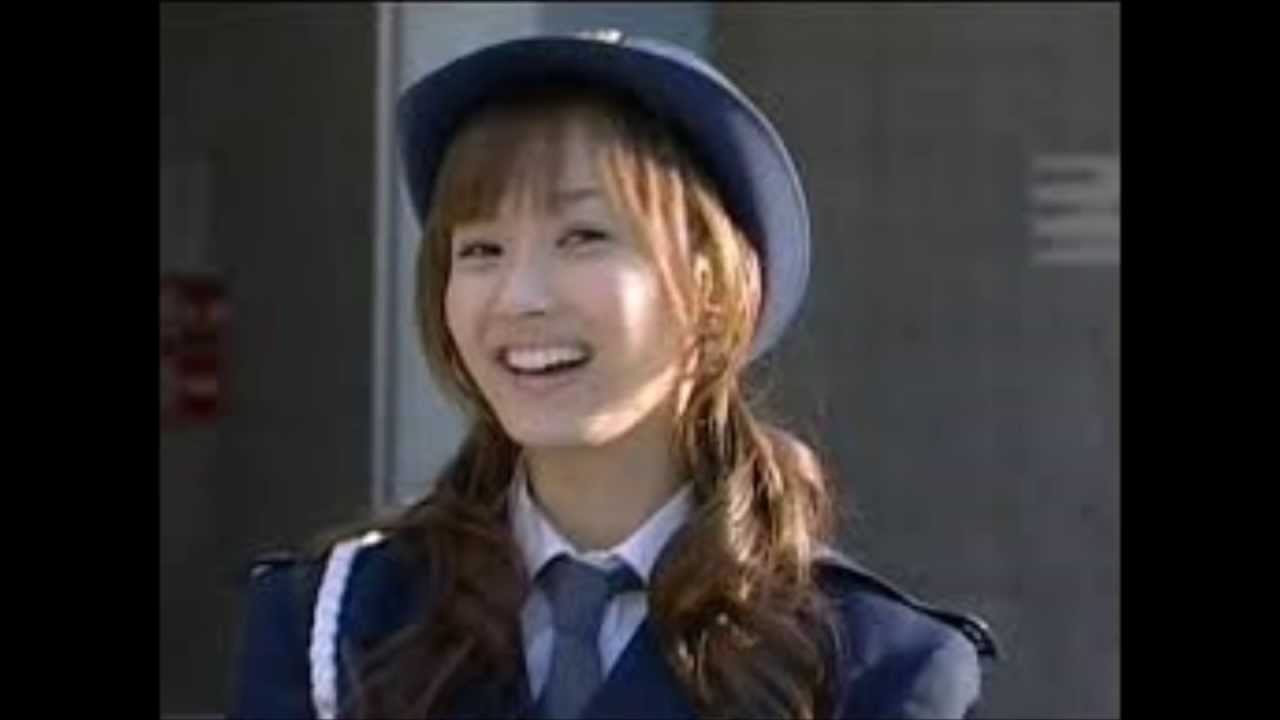 衝撃映像 素敵な婦人警官 可愛すぎて困る Youtube