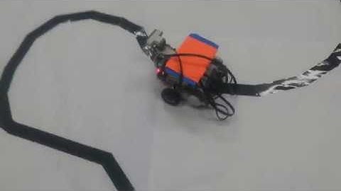 Line Following Robot by Lego Mindstorm NXT Robot - IITG