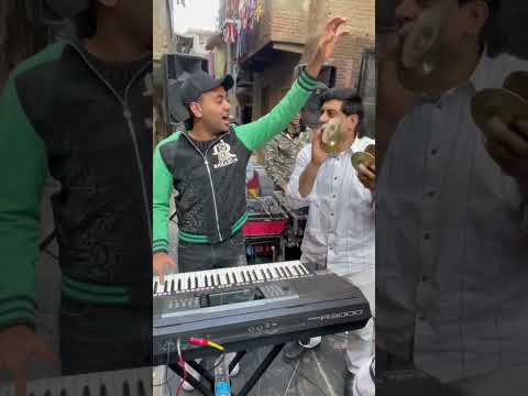 هو بيعمل كده لي اورج محمد مزيكا