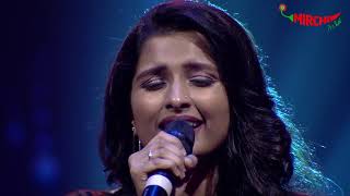 Anne Amie sings Uyiril Thodum at Mirchi Music Awards