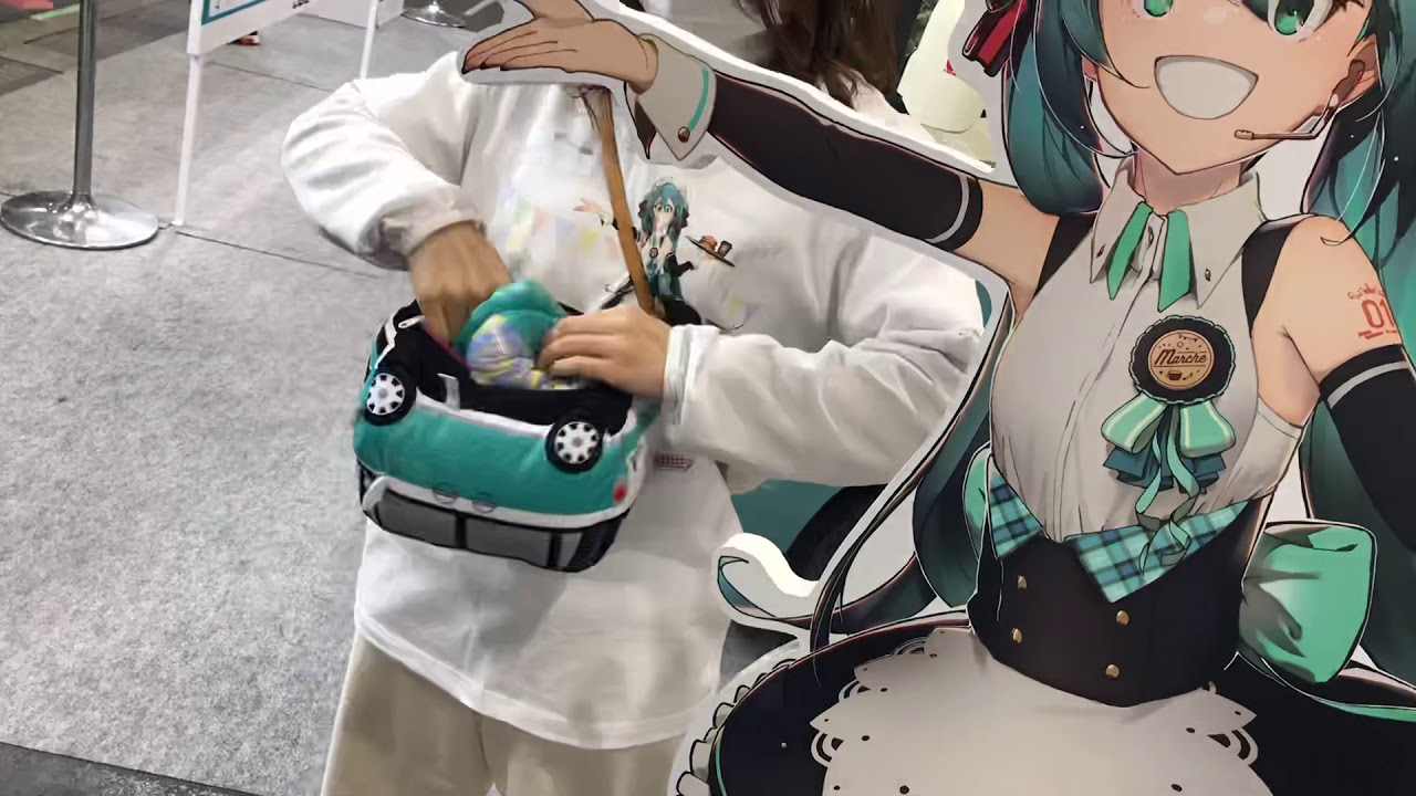 初音ミク 2wayネックピロー（ワンピースver.）変身動画 - YouTube
