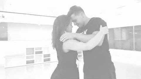 Vini Mesquita e Carol Dumay dançando a música 1 + 1 = 2 - Zouk Brasileiro