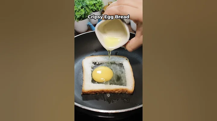 क्रिस्पी अंडा ब्रेड | Crispy Egg Bread Recipe | Egg Toast thumbnail