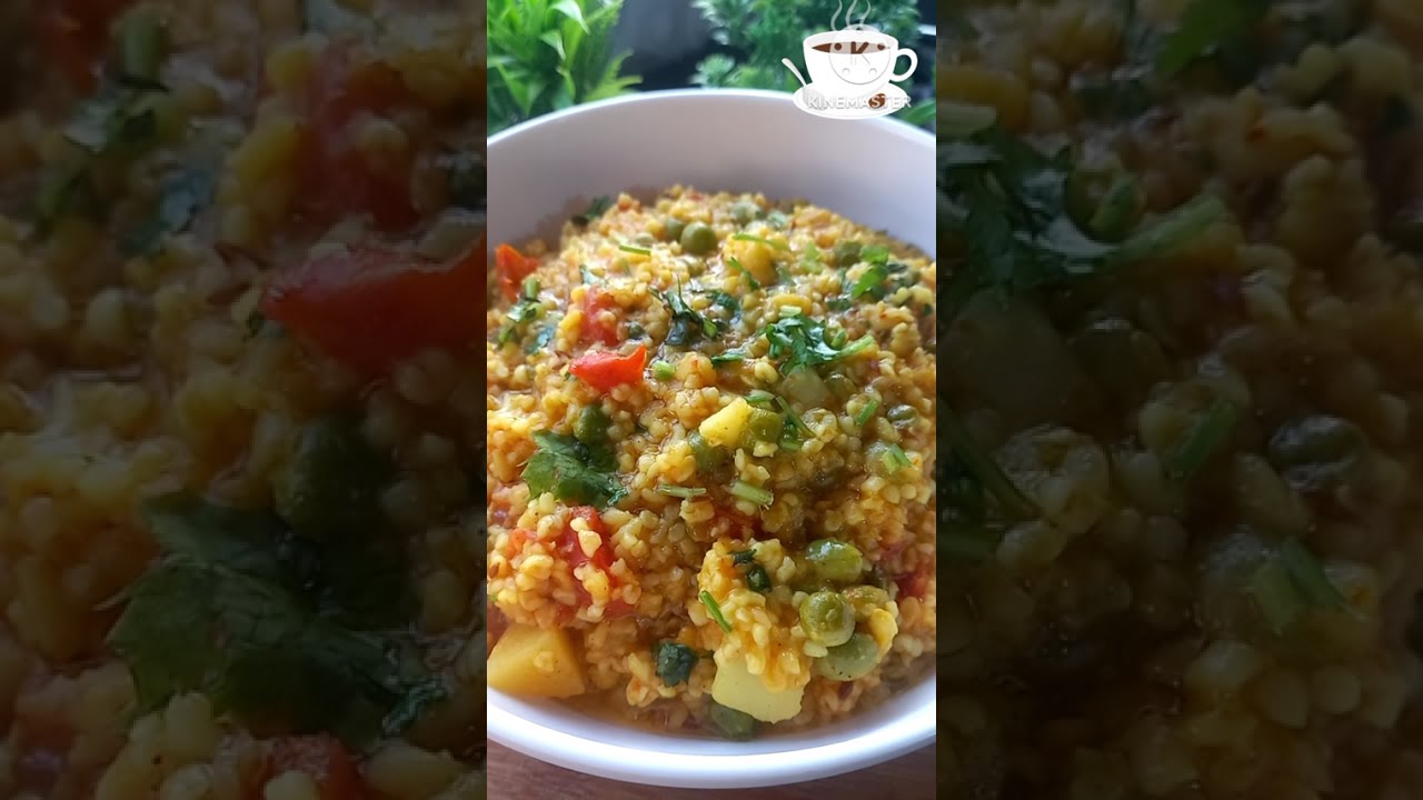 Sabhi Ko Pasand Aane wali Healthy and tasty Recipe | Daliya & Mungdal Khichdi | Mom's Kitchen 😋