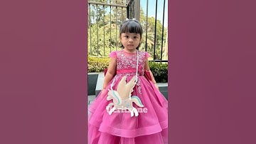 Can I borrow your bag, sis? 🤭 #babylily #ranaimamalika #masyaallahtabarakallah #raffinagita