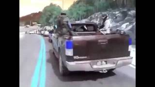Стрелка в Мексике. Вот так мексиканцы решают проблемы. Стрелка в Мексике. Вот так мексиканцы решают проблемы.