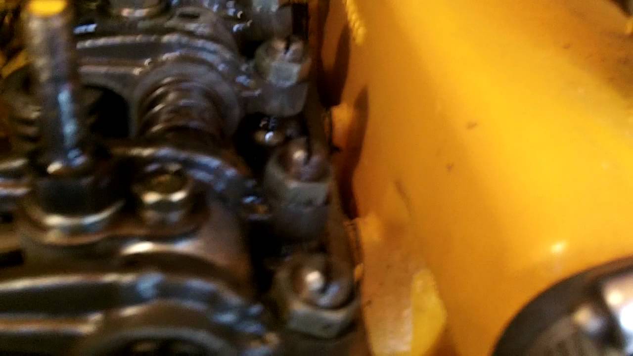 Adjusting valve clearances in Vetus M3.10 three cylinder inboard marine