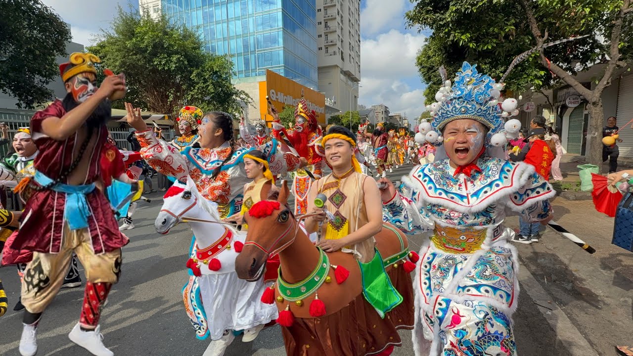 Thần Tiên Xuống Phố Diễu Hành Nghinh Ông Quan Thánh Đế Quân Tuần Du Lớn Nhất Sài Gòn 2026