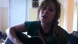 Janie Chante Little House De Amanda Seyfried