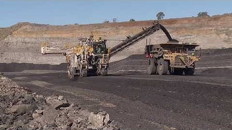 Wirtgen Group - Wirtgen Surface Miner at New Acland Mine