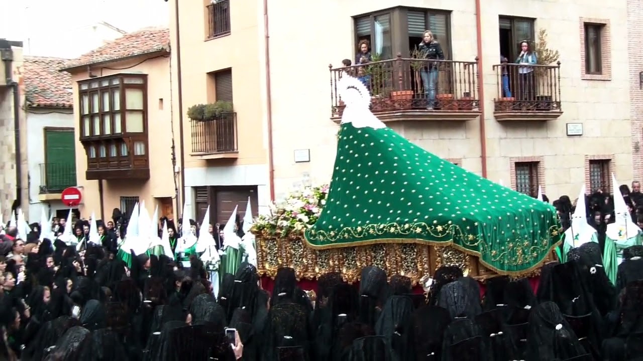 Virgen de la Esperanza Semana Santa 2012