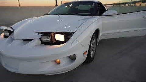 1998 Pontiac Firebird Walkaround & Startup Video - 5 Speed Manual