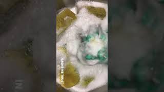 Satisfying Sudsy Rinse Bubbles