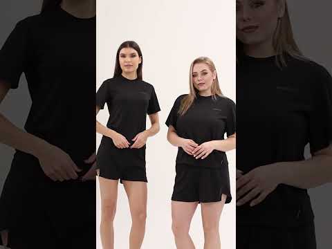 Жіноча футболка — відео товару