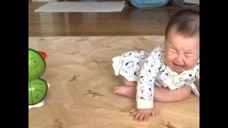 Korean Baby -Jio- Scared Of Toy