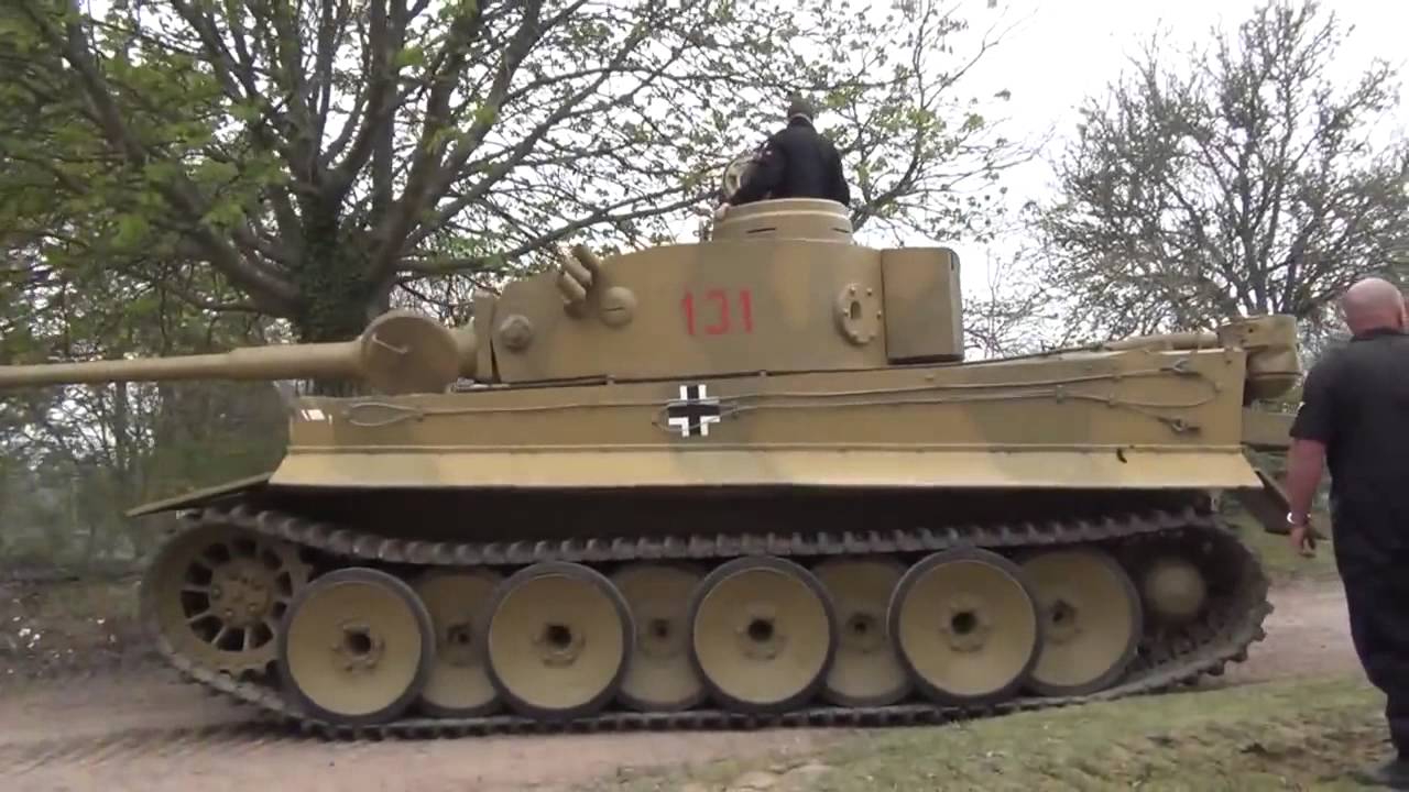 Танк Тигр Запуск двигателя инерционным стартером - YouTube